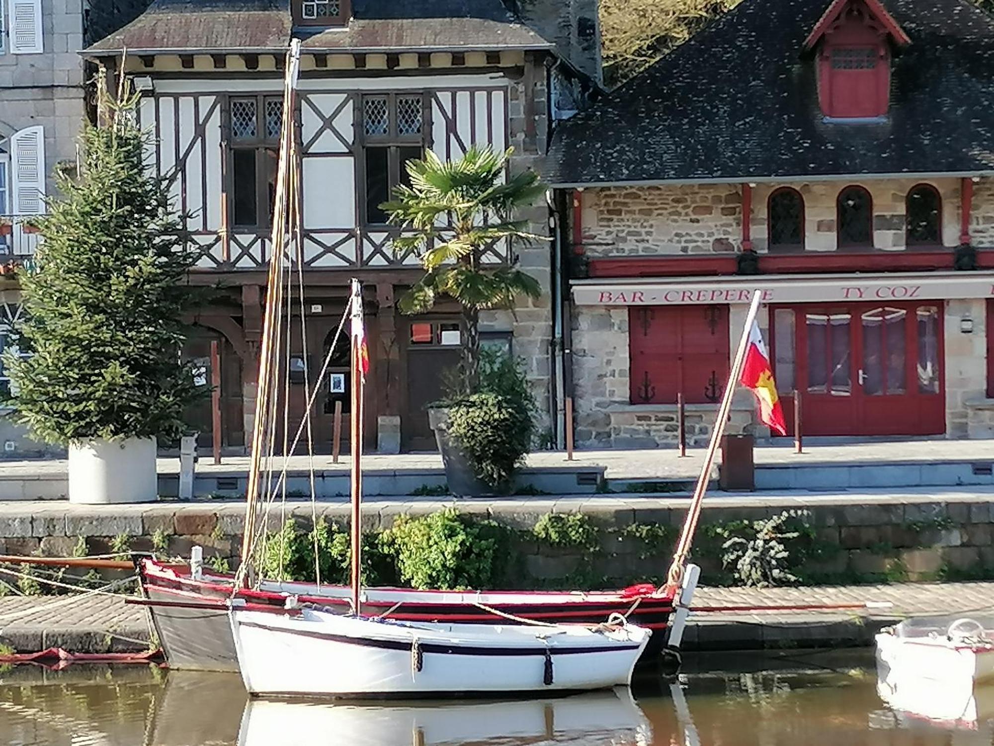 Bed and Breakfast La Tocade Del Arte - Dinan Lanvallay Exterior foto